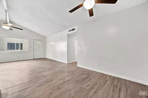 Living - 2729 Agate St, Bakersfield, CA 93304 photo 6 of 6