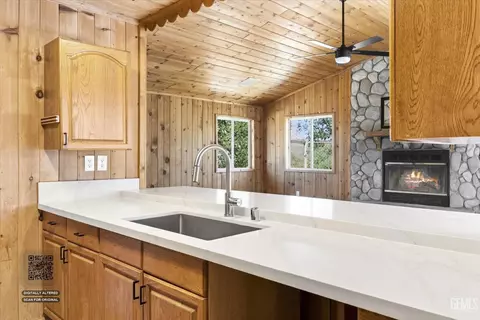 Kitchen - 20735 Schell Ranch Rd, Caliente, CA 93518 photo 2 of 3