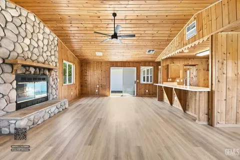 Living - 20735 Schell Ranch Rd, Caliente, CA 93518 photo 3 of 7