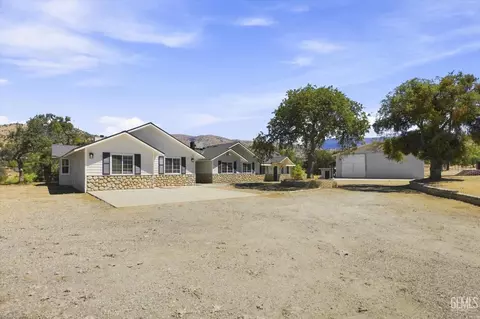 Exterior - 20735 Schell Ranch Rd, Caliente, CA 93518 photo 3 of 6