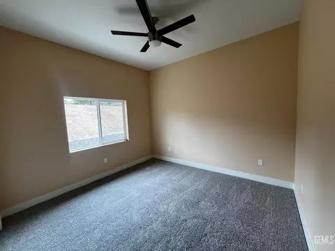 Bedroom - 22330 Fontana St, Tehachapi, CA 93561 photo 2 of 3