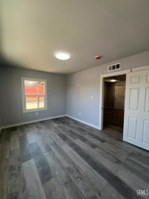 Other - 515 B St, Taft, CA 93268 photo 3 of 3