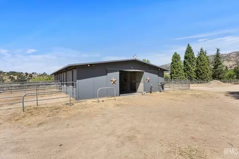 Other - 26350 Bear Valley Rd, Tehachapi, CA 93561 photo 9 of 18