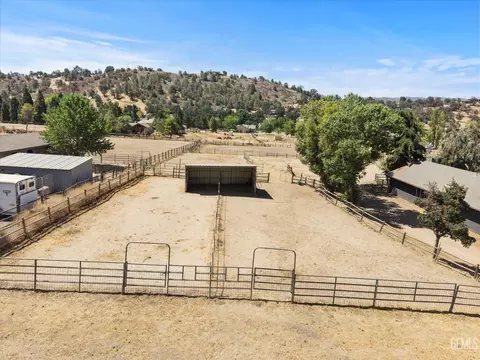 Other - 26350 Bear Valley Rd, Tehachapi, CA 93561 photo 15 of 18