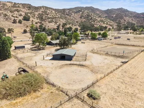 Other - 26350 Bear Valley Rd, Tehachapi, CA 93561 photo 16 of 18