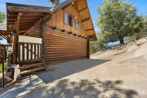 Exterior - 26500 Teal Ct, Tehachapi, CA 93561 photo 9 of 9