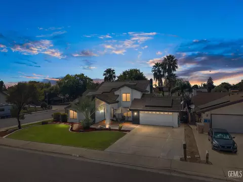 1925 Glenbarr Ct, Bakersfield, CA 93309