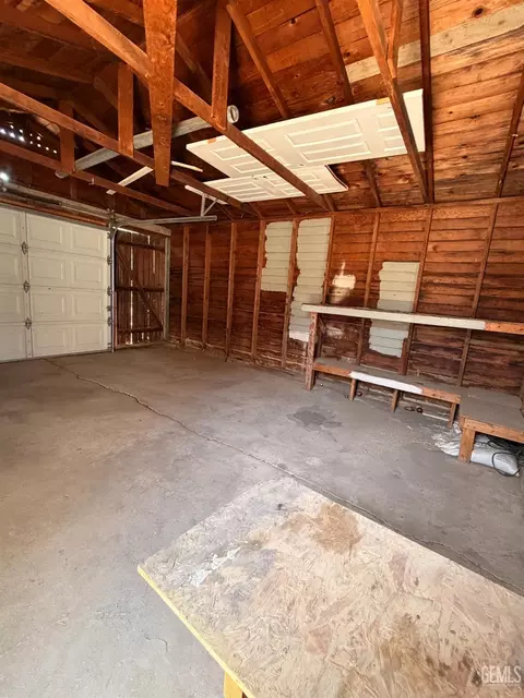 Other - 429 D St, Taft, CA 93268 photo 6 of 9