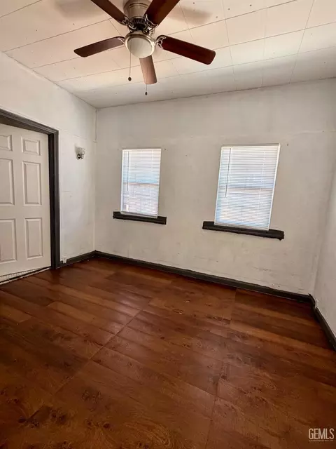Bedroom - 429 D St, Taft, CA 93268 photo 2 of 2