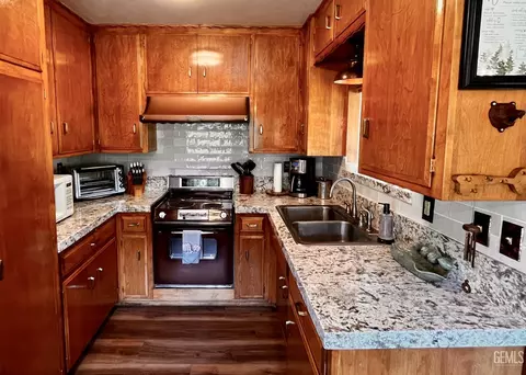 Kitchen - 39 Jessie Way, Posey, CA 93260 photo 2 of 2