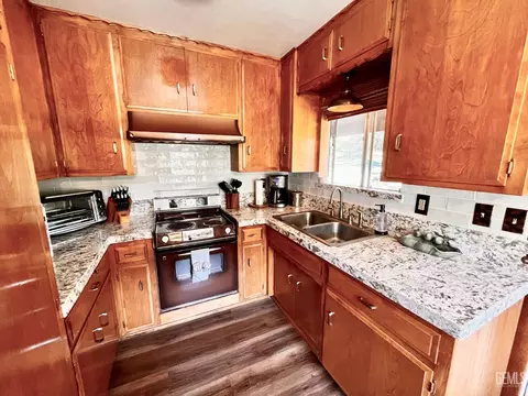 Kitchen - 39 Jessie Way, Posey, CA 93260 photo 1 of 2