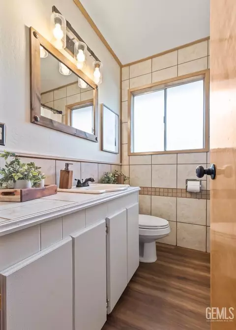 Bath - 39 Jessie Way, Posey, CA 93260 photo 1 of 3