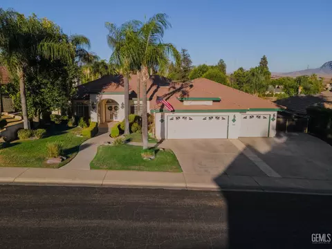 3707 Mont Blanc Ter, Bakersfield, CA 93306