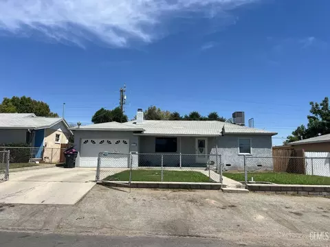 2112 Harrison Dr, Bakersfield, CA 93308