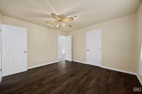 Bedroom - 30150 Jamaica Dunes Dr, Tehachapi, CA 93561 photo 8 of 8