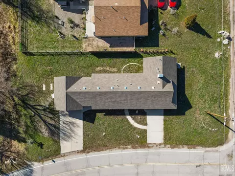 View/Area - 30150 Jamaica Dunes Dr, Tehachapi, CA 93561 photo 2 of 4
