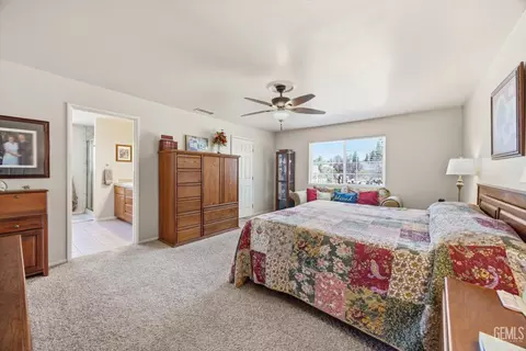 Bedroom - 17381 Bold Venture Dr, Tehachapi, CA 93561 photo 1 of 3