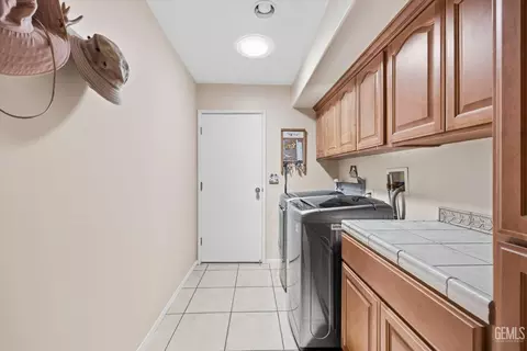 Other - 17381 Bold Venture Dr, Tehachapi, CA 93561 photo 7 of 8