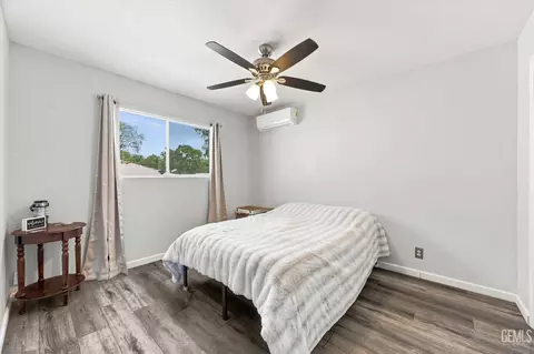 Bedroom - 24220 Arroyo Ct, Tehachapi, CA 93561 photo 1 of 4
