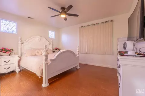 Bedroom - 901 Cabernet Dr, Wasco, CA 93280 photo 6 of 6
