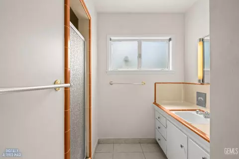 Bath - 15821 Central Ave, Wasco, CA 93280 photo 5 of 8