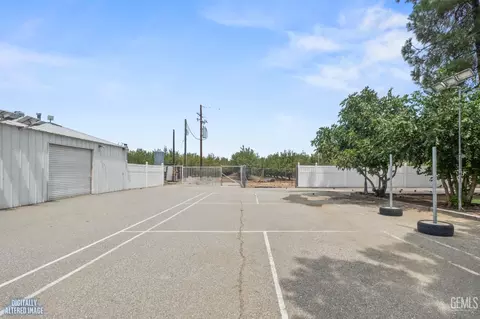 Exterior - 15821 Central Ave, Wasco, CA 93280 photo 16 of 20