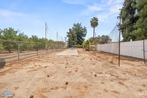 Exterior - 15821 Central Ave, Wasco, CA 93280 photo 17 of 20