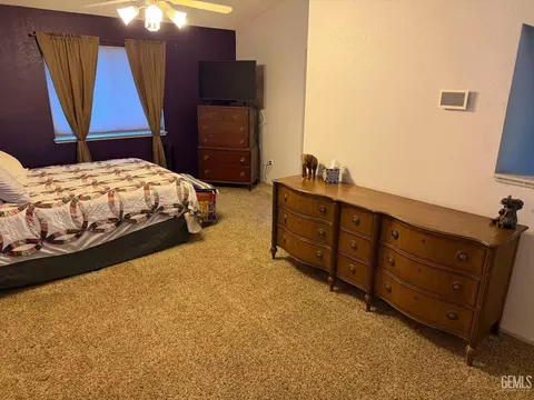 2600 Brookside Dr #146, Bakersfield, CA 93311