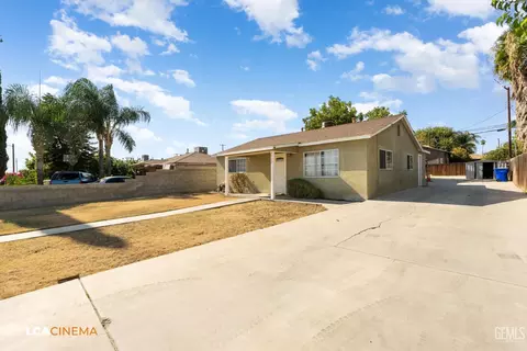 8132 Pioneer Dr, Bakersfield, CA 93306