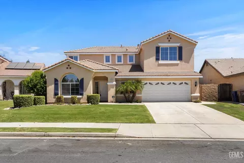 6404 Canyon Falls Ln, Bakersfield, CA 93312