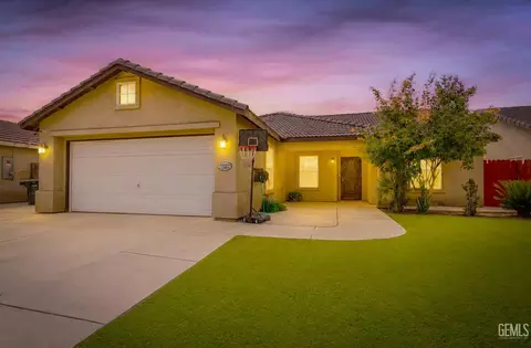 2917 Tapo Ridge Dr, Bakersfield, CA 93313