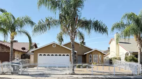 Exterior - 1908 Summer Dr, Delano, CA 93215 photo 3 of 3