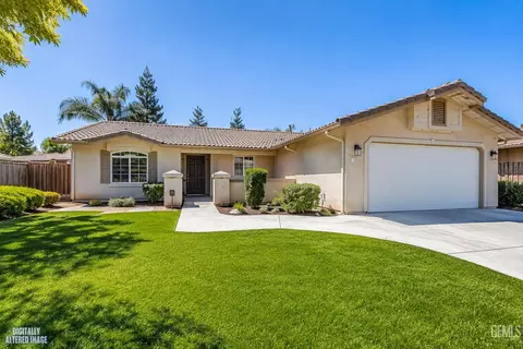 427 Chris Ave, Shafter, CA 93263