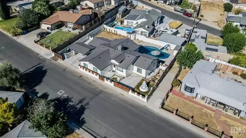 View/Area - 525 Washington Ave, Taft, CA 93268 photo 3 of 6