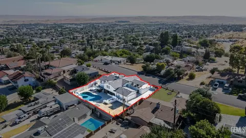 View/Area - 525 Washington Ave, Taft, CA 93268 photo 4 of 6