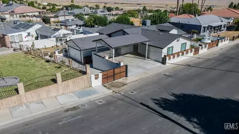 View/Area - 525 Washington Ave, Taft, CA 93268 photo 6 of 6