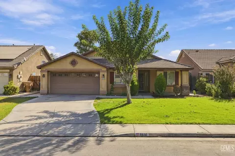 9610 Dusty Wheat Dr, Bakersfield, CA 93313
