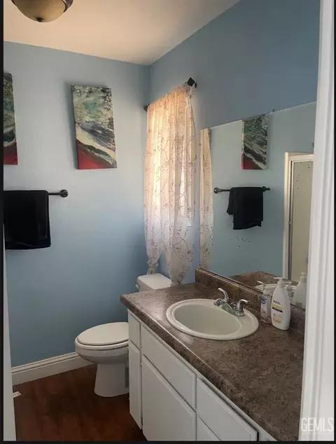 Bath - 45766 Carlin Dr, Posey, CA 93260 photo 3 of 3