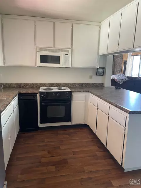 Kitchen - 45766 Carlin Dr, Posey, CA 93260 photo 1 of 2