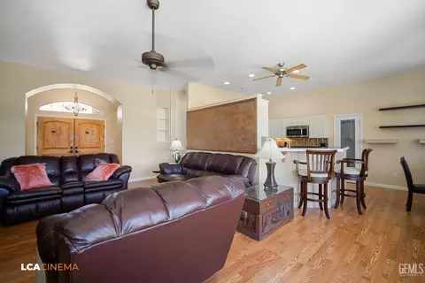 Other - 11338 Tee Box Ln, Taft, CA 93268 photo 3 of 9