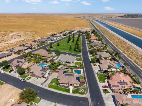 View/Area - 11338 Tee Box Ln, Taft, CA 93268 photo 5 of 22