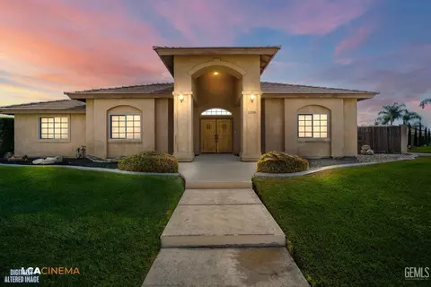 Exterior - 11338 Tee Box Ln, Taft, CA 93268 photo 14 of 14