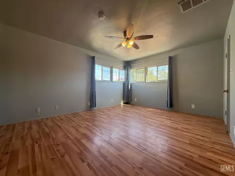 Bedroom - 211 E Woodrow St, Taft, CA 93268 photo 1 of 5