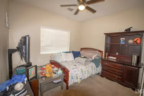 Bedroom - 319 Count Fleet Way, Bakersfield, CA 93307 photo 1 of 2