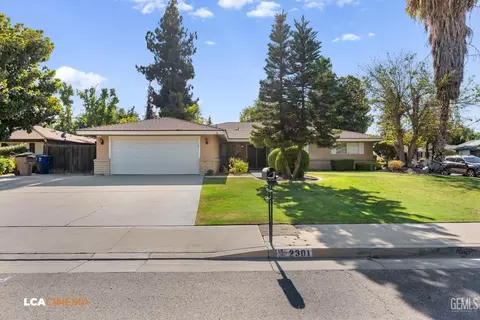2301 Scarborough Ln, Bakersfield, CA 93309