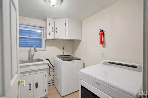 Other - 504 Garfield Ave, Taft, CA 93268 photo 4 of 11