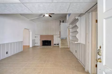 Other - 504 Garfield Ave, Taft, CA 93268 photo 3 of 11