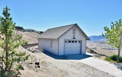 Other - 22730 Shenadoah, Tehachapi, CA 93561 photo 5 of 9