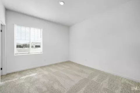 Bedroom - 1236 Acala Ct, Shafter, CA 93263 photo 4 of 4