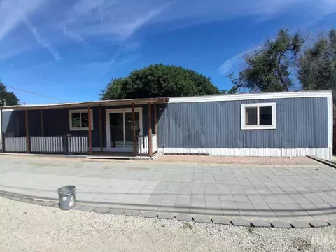 216 Pico St, Taft, CA 93268 photo 3